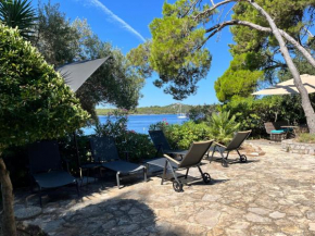 Villa Bocca Falsa & boat mooring